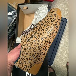 Reebok leopard sneakers size 7.5 Melody Ehsani collab